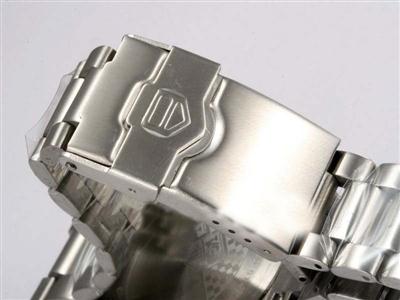 Tag Heuer Formula 1 SLR Golf Red Dial Replica Watch TAG9396